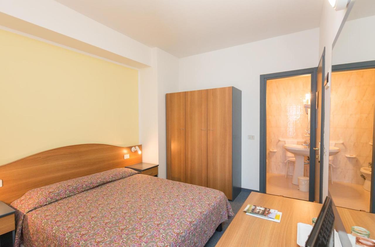 Hotel Gambrinus Abbadia San Salvator Extérieur photo