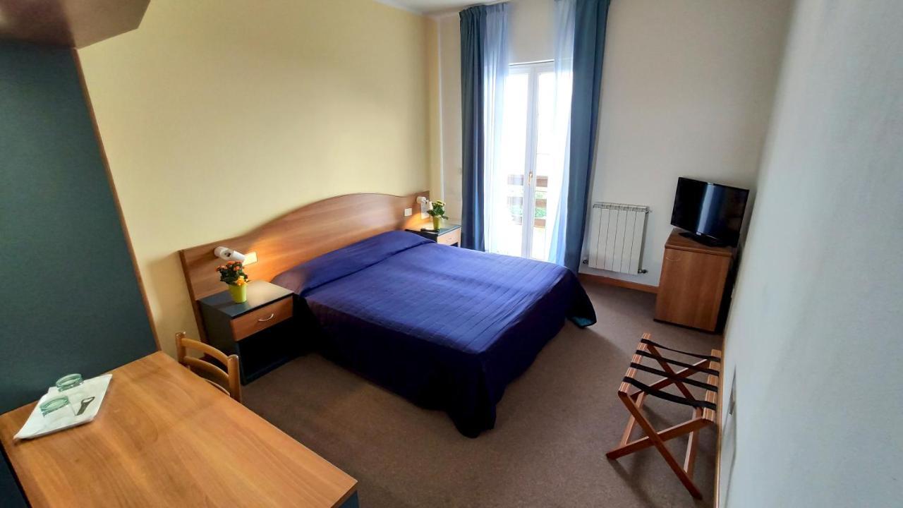 Hotel Gambrinus Abbadia San Salvator Extérieur photo