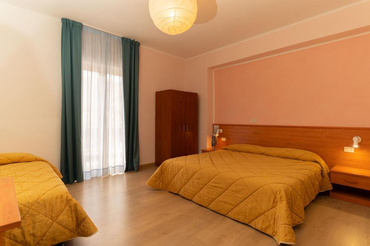 Hotel Gambrinus Abbadia San Salvator Extérieur photo